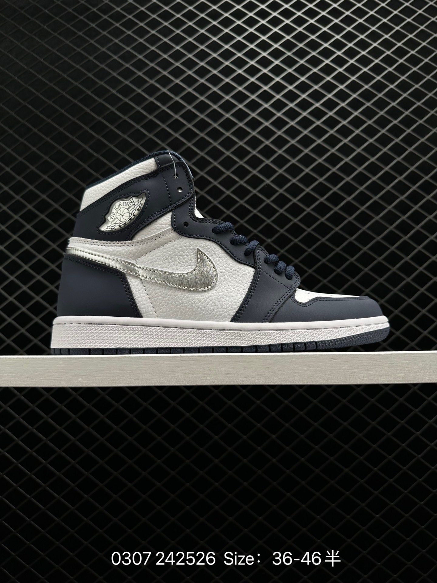 Air Jordan 1 High OG “Midnight Navy”